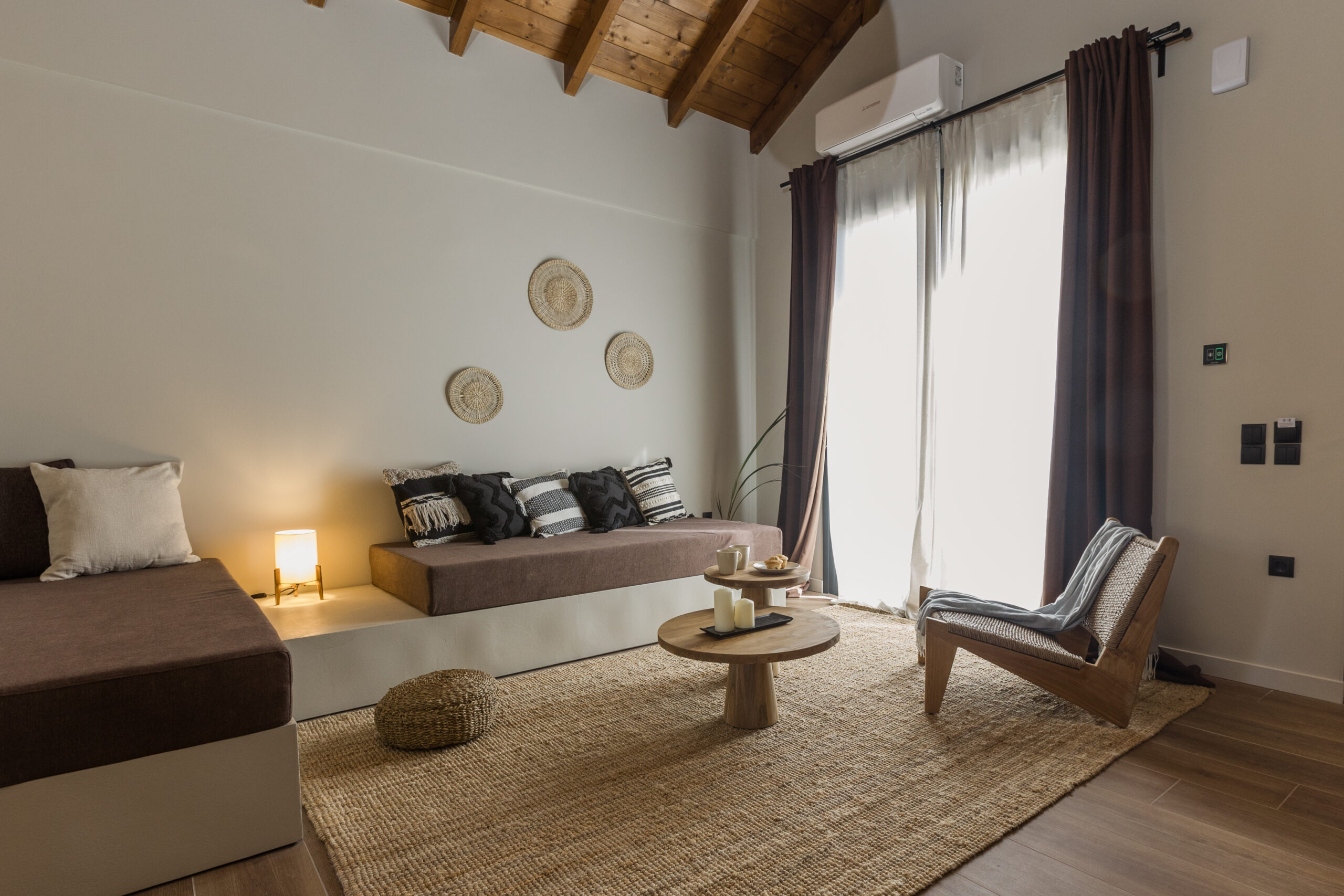 2.PoesiaHotel Lakithra kefalonia Deluxe Suite extra beds living room